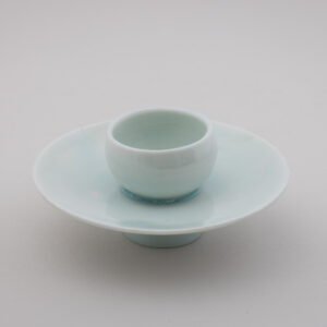 A miniature Qingbai-glazed wine cup stand (Southern Song Dynasty, 1127-1279)