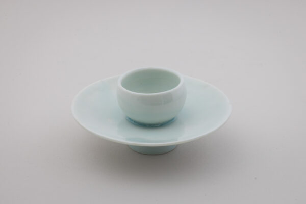 A miniature Qingbai-glazed wine cup stand (Southern Song Dynasty, 1127-1279)