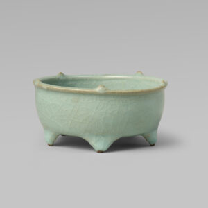 A Longquan Guan-type censer (Southern Song/Yuan dynasty, 13th/14th century)