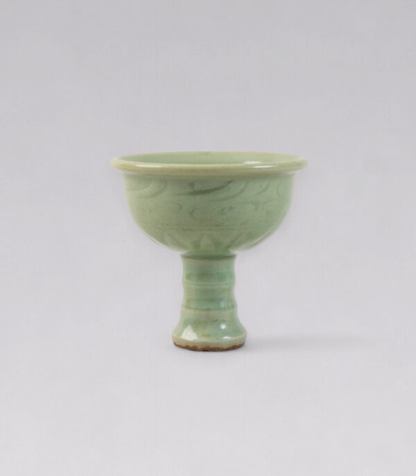 A carved Longquan stem cup (Yuan-early Ming dynasty, 14th-15th)